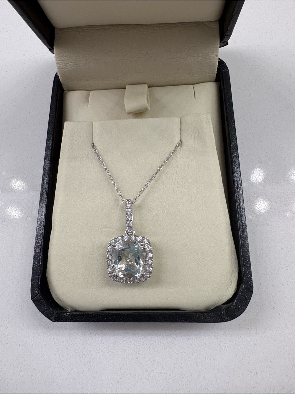 Sterling Silver White Sapphire Halo Pendant Necklace m